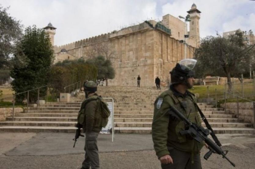 الاحتلال: إحباط عملية طعن بالخليل واعتقال فلسطيني
