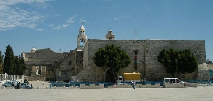 رسائل تضامن وسلام بين كنيستي المهد وواشنطن