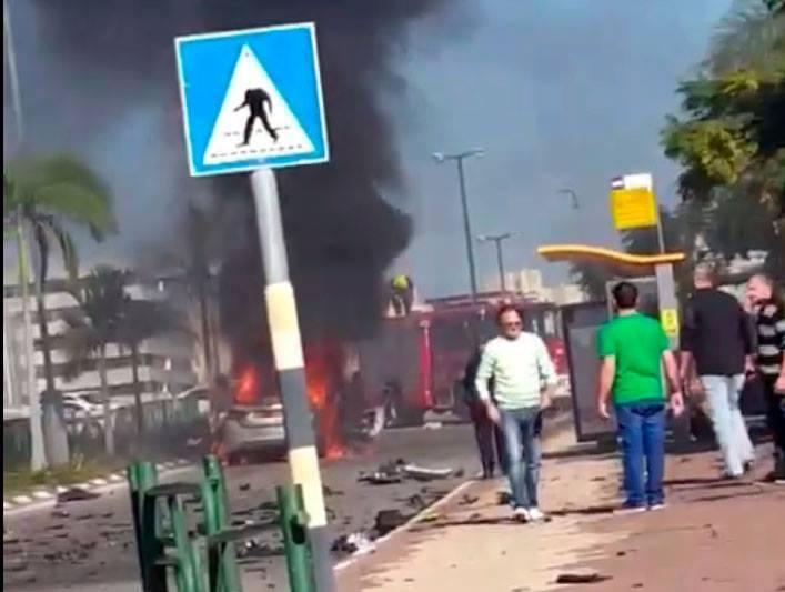 إصابة 4 إسرائيليين بانفجار سيارة في تل أبيب