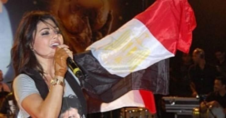 لماذا غرمت نقابة الموسيقين هيفاء وهبي؟