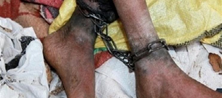 العثور على شخص كُبل داخل حظيرة منذ 25 عاما في الخليل
