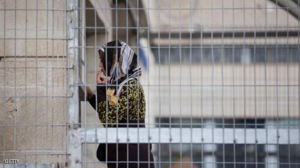 الأسيرة الجريحة (العدم) في وضع صحي خطير