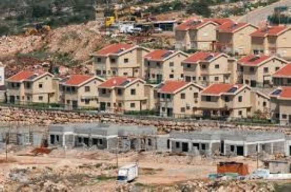 الاحتلال يقرر مصادرة 244 دونم من بلدة صوريف