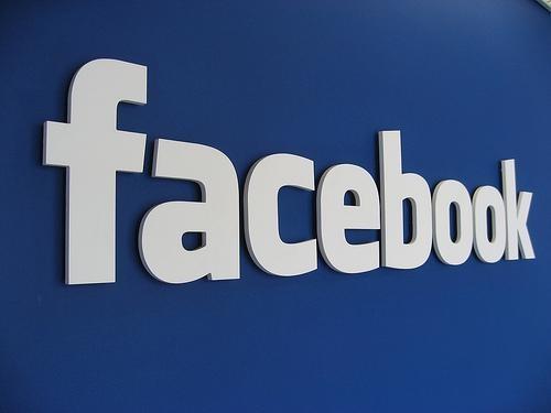 هل تحرم أوروبا أطفالها من فيسبوك؟