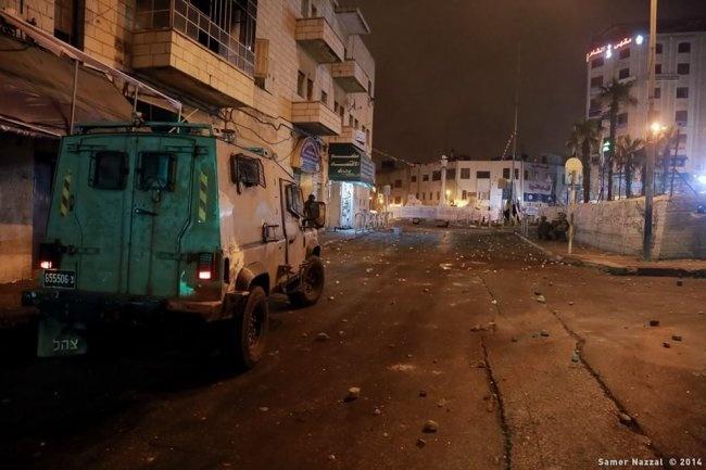 الاحتلال يصيب 5 مواطنين ويعتقل شابا خلال اقتحام مدينة رام الله