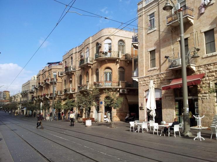 بالفيديو والصور- شهيدان واصابة 3 إسرائيليين في عملية طعن بالقدس المحتلة