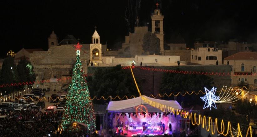 وسط اجراءات امنية غير مسبوقة - الحمد لله يضيء شجرة الميلاد ببيت لحم