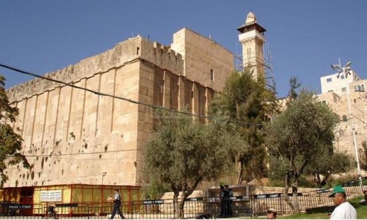 منع الأذان بالحرم الإبراهيمي 46 مرة بنوفمبر
