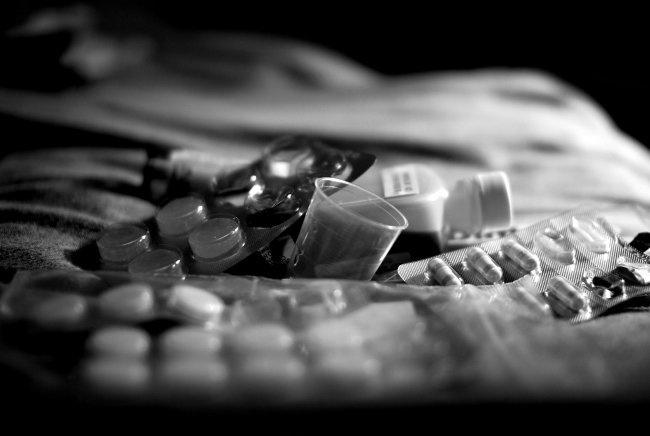 متعاطي مخدرات يسلم نفسه للشرطة في الخليل