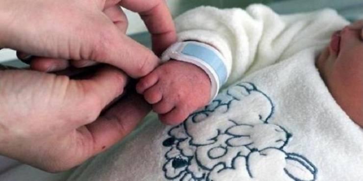 العثور على رضيع ملقى في سكن طلبة بجنين