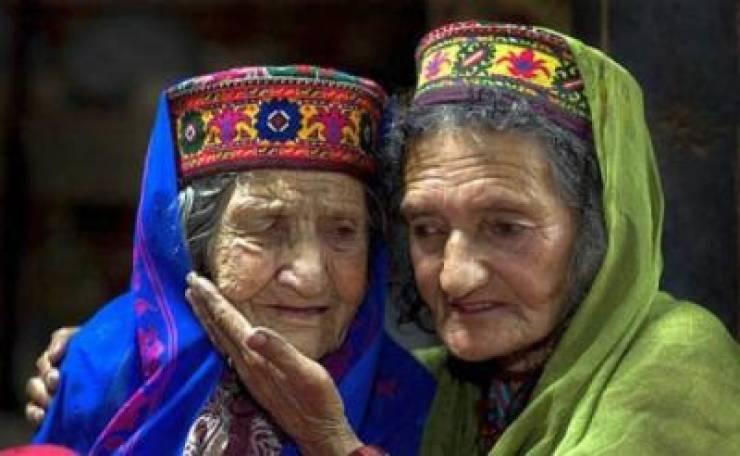 قبيلة يعيش سكانها حتى 145 سنة وينجبون حتى الـ 90