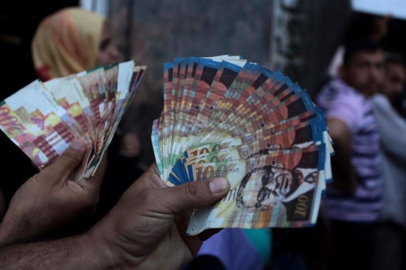 في نابلس: دفعت 10آلاف شيكل لمحتال وعدها بوظيفة