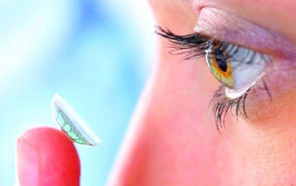 عدسة ثلاثية لعلاج طول النظر