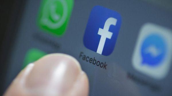 لإطالة عمر بطارية هاتفك الذكي 15%.. احذف تطبيق فيسبوك