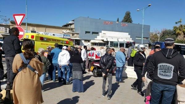 اعتقال فتاتين من الرملة بزعم طعن حارس أمن