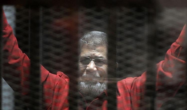 تأجيل محاكمة مرسي وعشرة آخرين