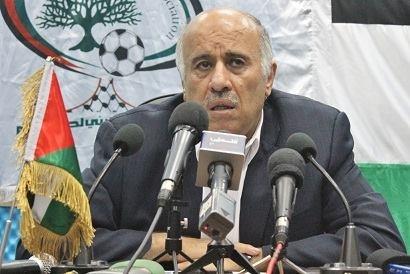 الرجوب: مباراة نسوية بين الجزائر وفلسطين في يوم المرأة