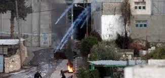 بيت لحم : تسليم بلاغات لشابين من مخيم دهيشة