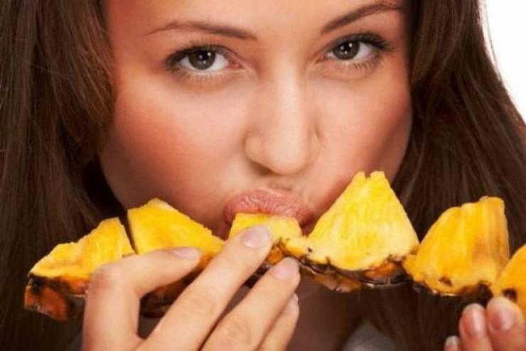 سبعة فواكه لعناية وتبَيض الأسنان
