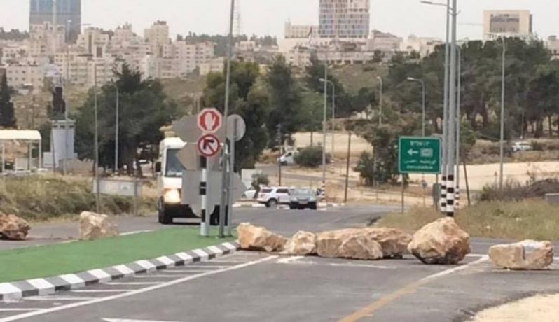 الاحتلال يعيد فتح كافة الطرق المؤدية إلى رام الله