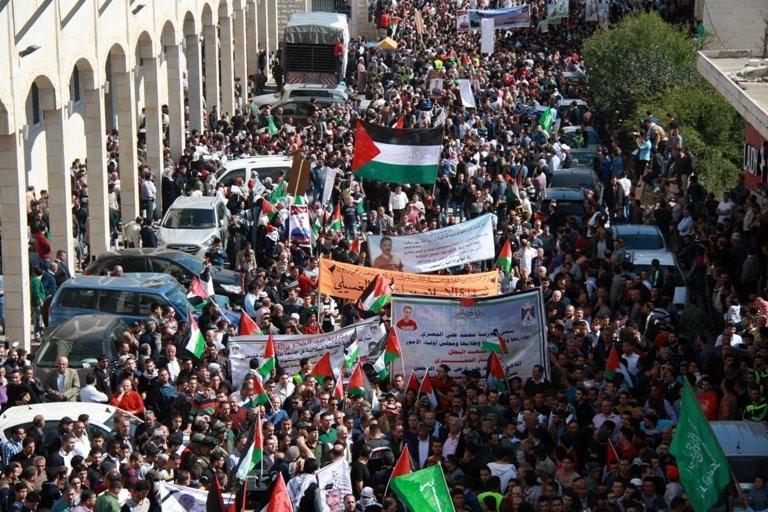 التماس للمحكمة العليا لتحديد موعد تسليم جثامين الشهداء