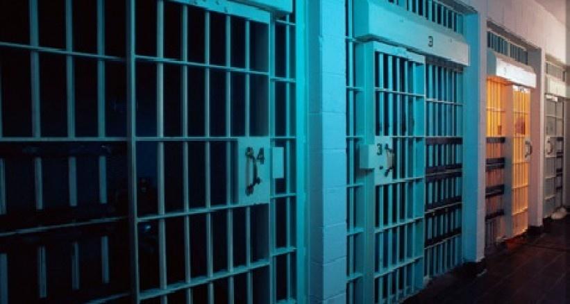 الأسرى: 150 حالة اعتقال لممارسة حرية الرأي والتعبير على 