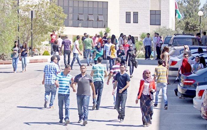 30% من الفلسطينيين هم من فئة الشباب