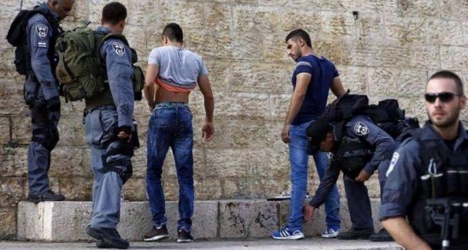 قانون موسع لتفتيش الفلسطينيين