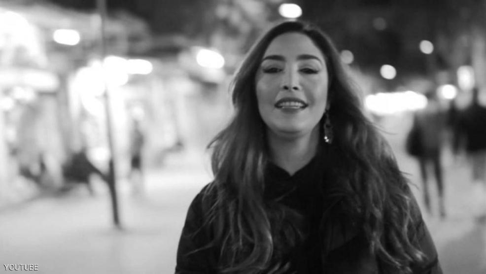 جدل حول فنانة