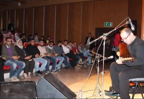 ندوة شعرية للشاعر مروان مخول بالجامعة العربية الأميركية