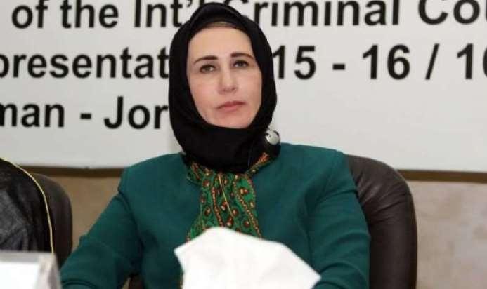 نجاة ابوبكر : لن اغادر الاعتصام قبل حل قضيتي