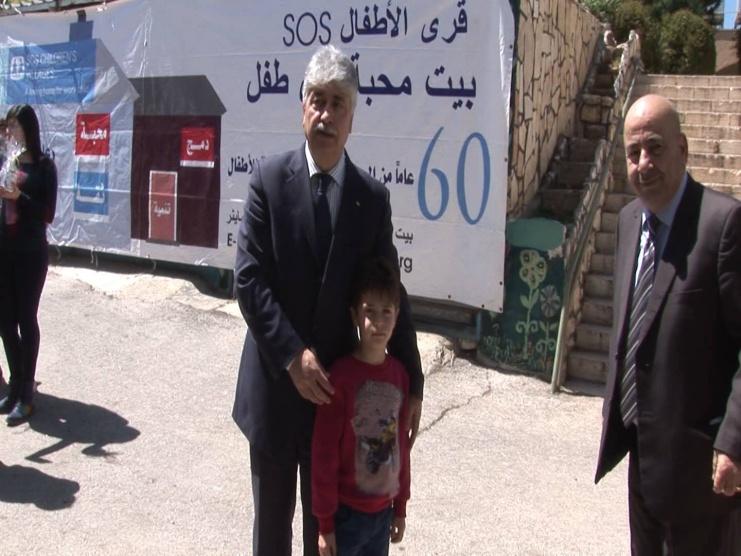 د. مجدلاني يكرم  الامهات في بيت لحم بمناسبة عيد الام