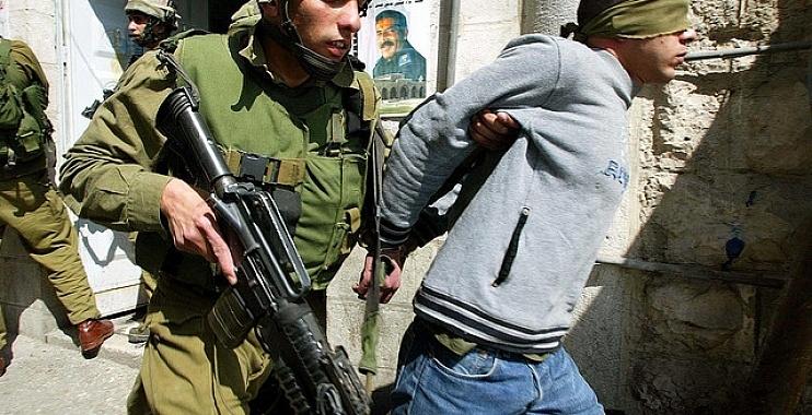 الاحتلال يعتقل شابين من القدس القديمة
