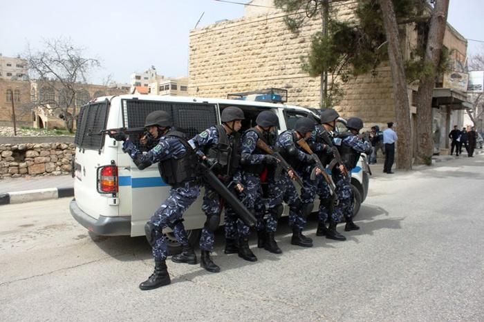 الشرطة تقبض على شخص بتهمة الشروع بالقتل في نابلس