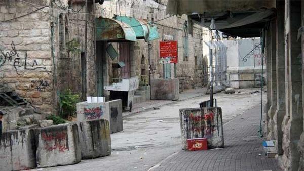 اعتقال فلسطينية بزعم محاولتها تنفيذ عملية طعن بالخليل