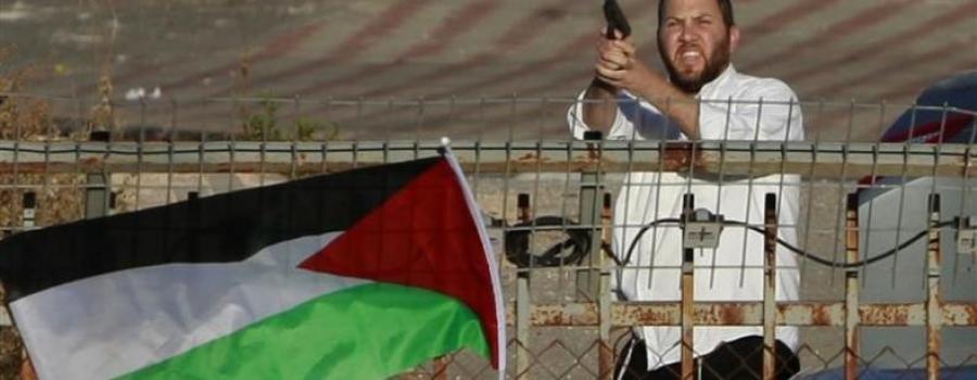 يهودي يهاجم مواطنا فلسطينيا يعمل في محطة وقود