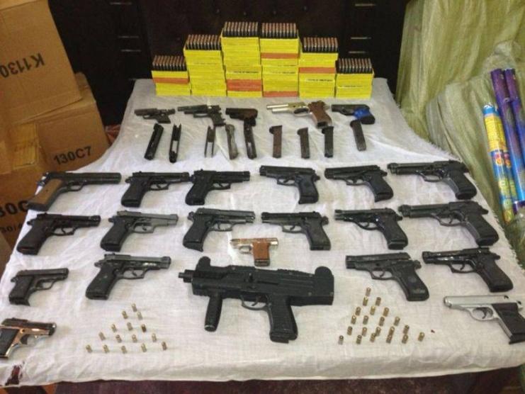 جيش الاحتلال يبدأ حملة بالداخل لجمع الأسلحة 