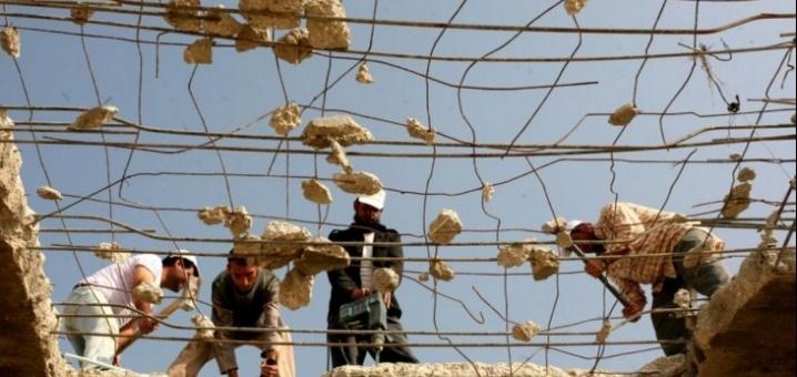 تحذير من تداعيات استمرار منع إدخال مواد البناء لغزة