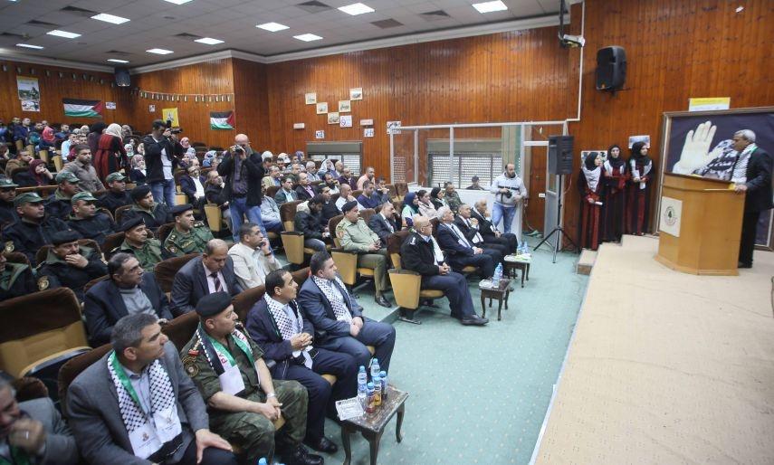 عريقات: نتنياهو يعمل جاهدا لإبقاء الانقسام الفلسطيني