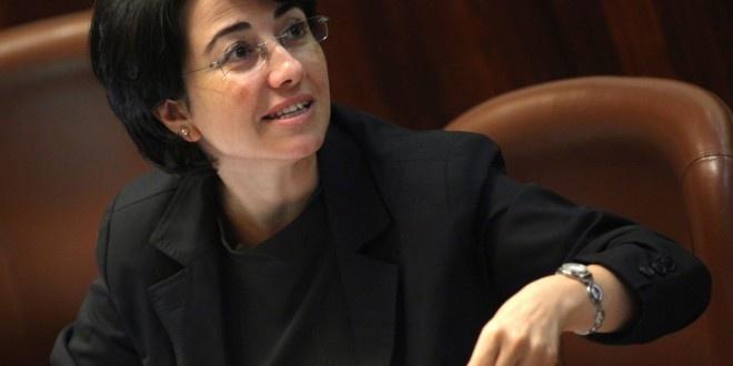 لسنا أمام خيار: أو ديمقراطية نستلمها بأدب، أو عنصرية ‘نصنعها بشغب‘