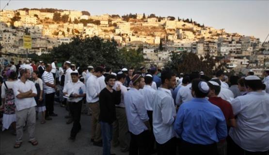 مستوطنون يقتحمون برك سليمان جنوب بيت لحم