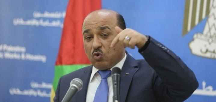 الحساينة: مباحثات مع الاحتلال لاستئناف إدخال الاسمنت لغزة