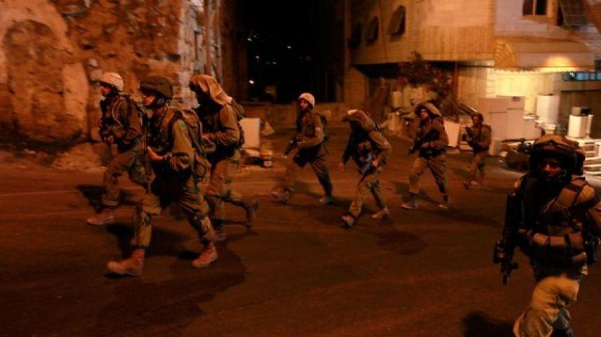 الاحتلال يعتقل 6 مواطنين في الضفة الغربية