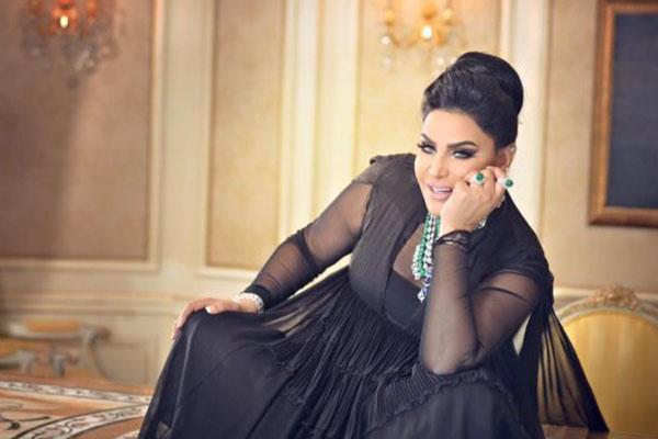 أحلام تشتم منتقديها وتصفهم بالكلاب