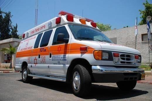 إصابة عامل من جلجولية في أراضي 48 بجروح خطيرة لسقوطه من علو