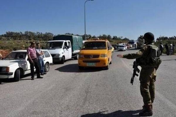 الاحتلال يعتقل فتاة بالخليل بحجة الاعتداء على مجندة