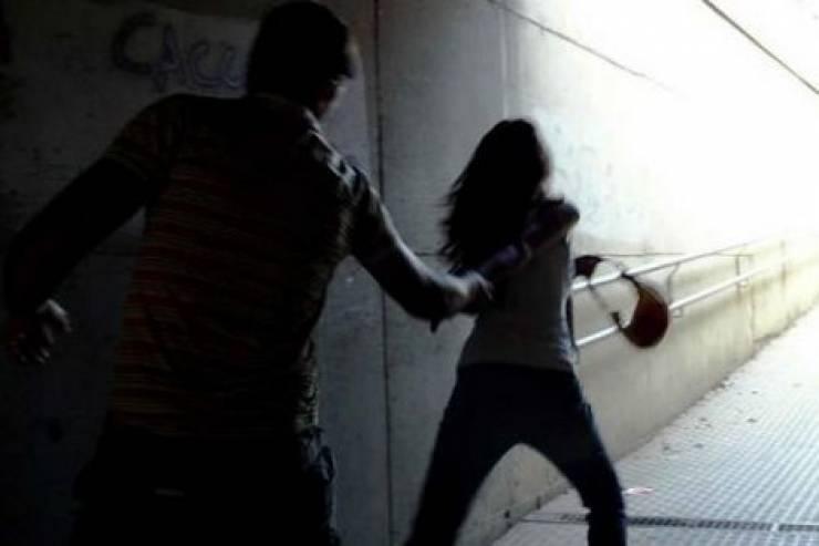 أخفى زوجته بمساعدة صديقه لاستدراج صديقتيها واغتصابهما!