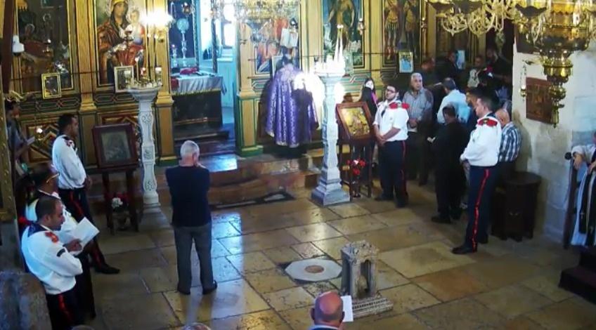 مباشر : خدمة آناجيل الآلام المقدسة ورتبة الصلب من كنيسة ميلاد والدة الإله في بيت جالا