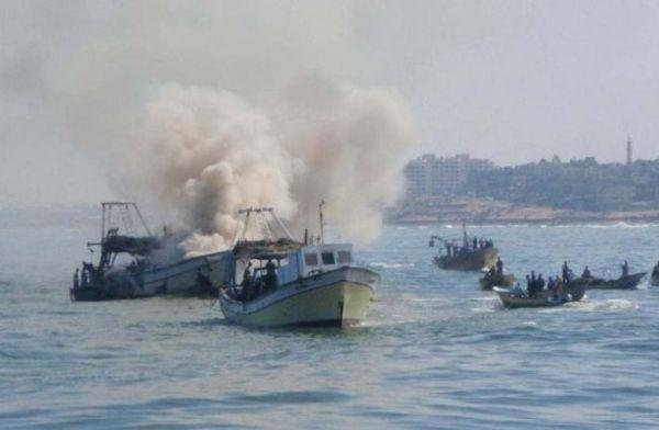 الاحتلال يستهدف المزارعين والصيادين في خان يونس وغزة
