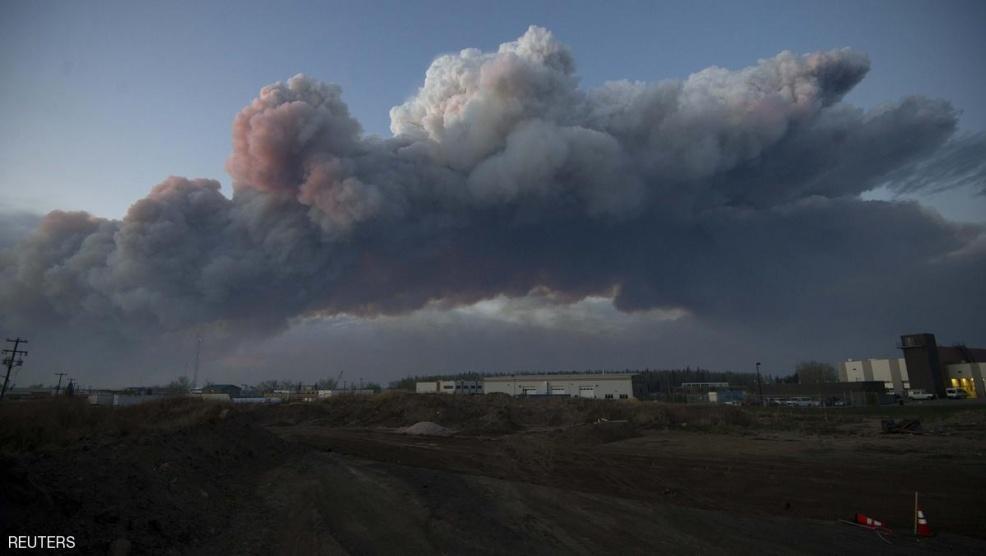 بلدات كندية تسابق الزمن لمواجهة الحرائق